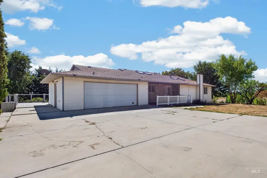 9590 Foothill Rd, Middleton, ID 83644 - #2