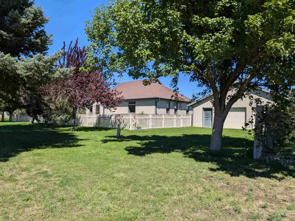 612 N Rail St West, Shoshone, ID 83352