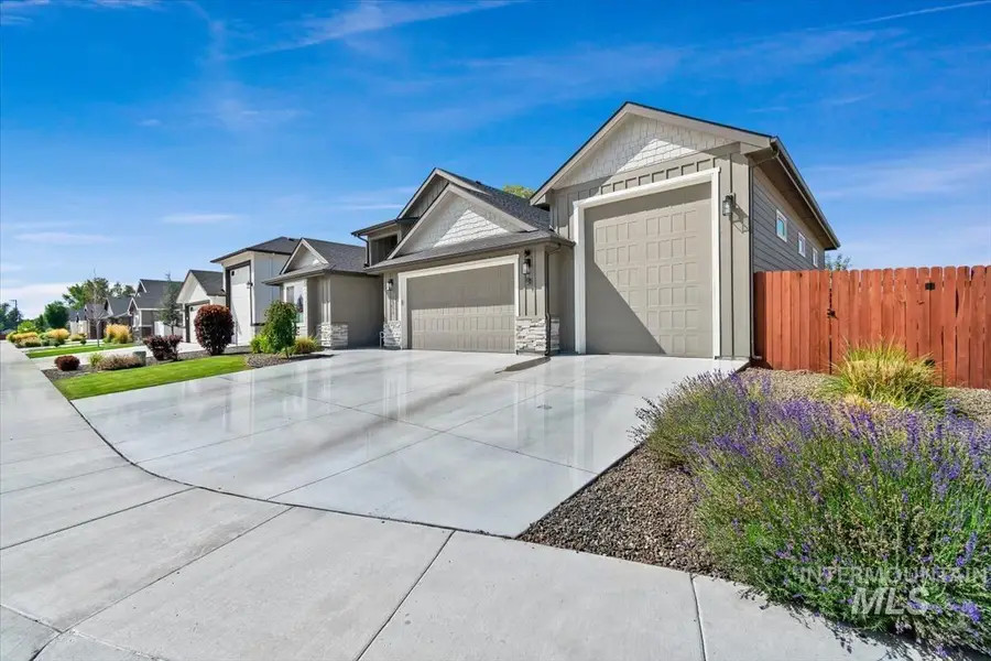 3806 Palisades Avenue, Caldwell, ID 83605 - #3