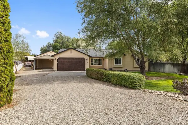 322 Buckskin Ct, Nampa, ID 83687