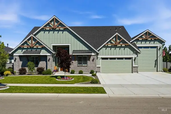 239 S Eagles Roost Way, Eagle, ID 83616