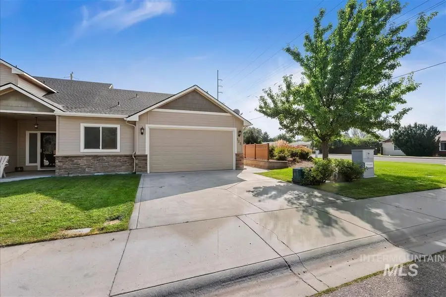 722 S Florence Court, Nampa, ID 83686 - #2