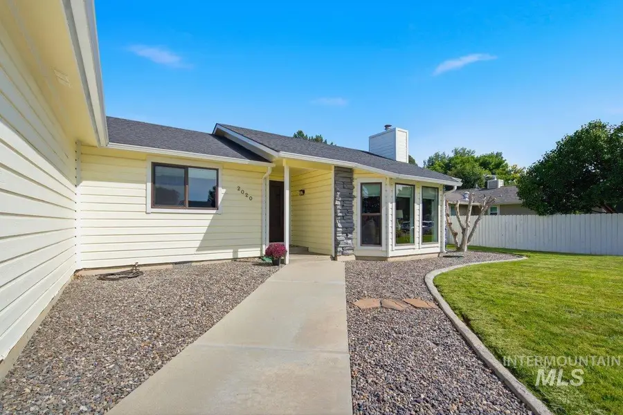 2020 E Kentucky Drive, Nampa, ID 83686 - #2