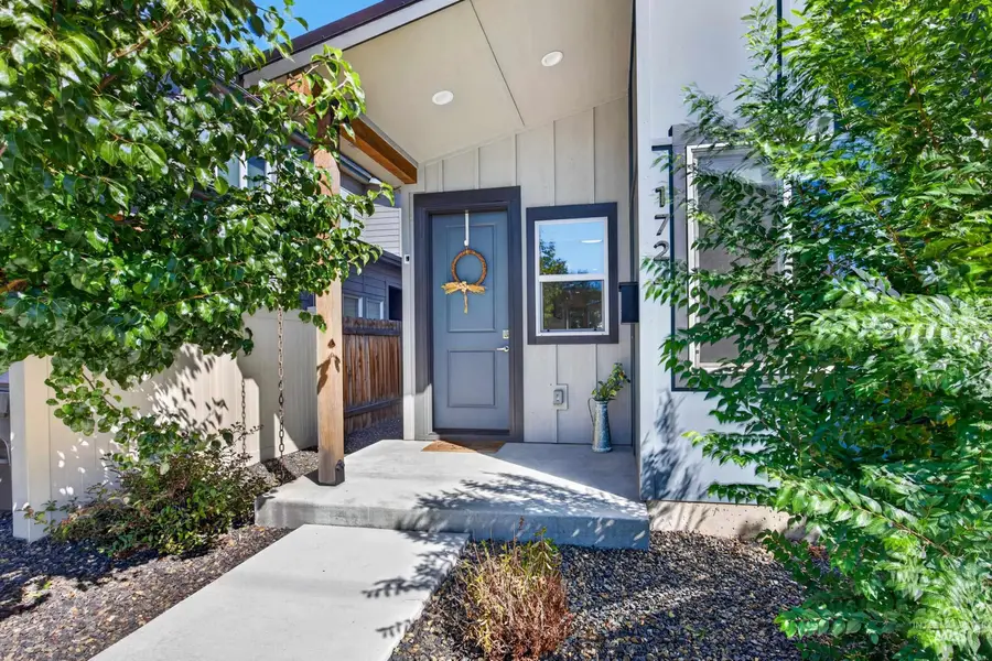 1724 S Latah St, Boise, ID 83705 - #2