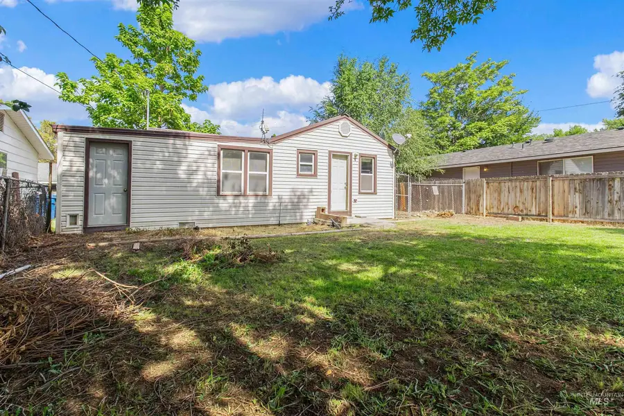127 Shoshone Ave, Nampa, ID 83651 - #2