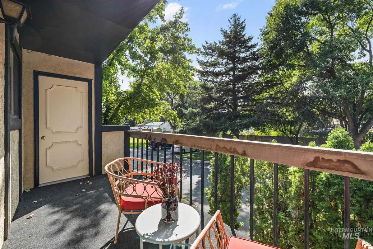 7044 W Colehaven Ln, Boise, ID 83704 - #1