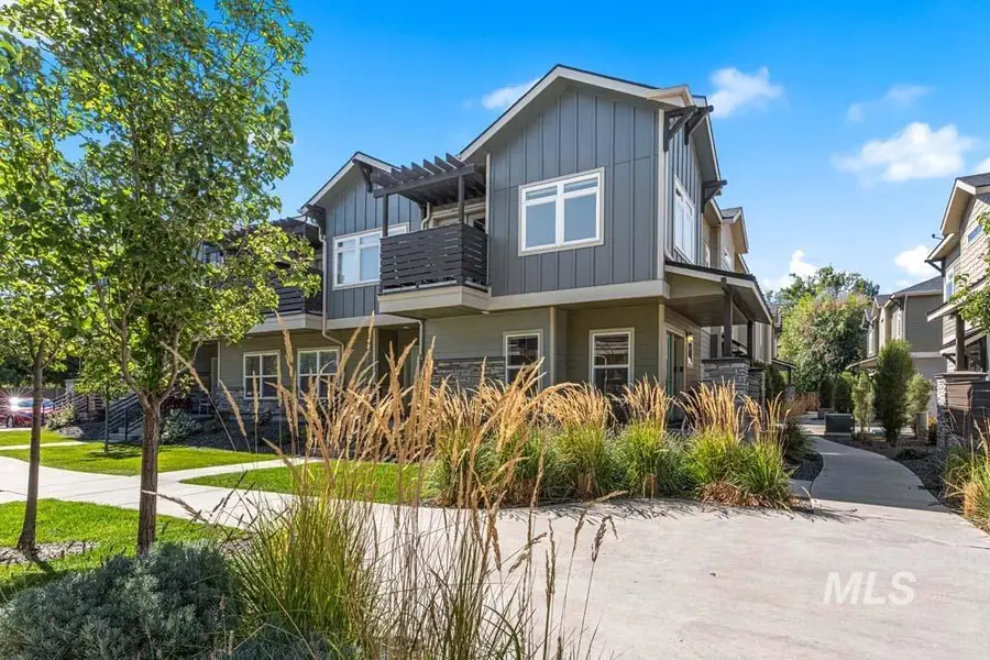 4264 N Reed Ln, Garden City, ID 83714 - #2
