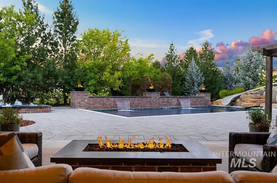 1300 W Windbreaker Ln, Eagle, ID 83616 - #2