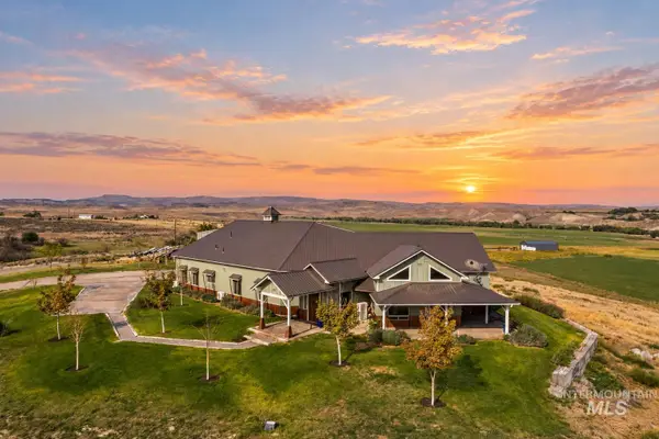 1030 Desert Glen Rd, Adrian, OR 97901