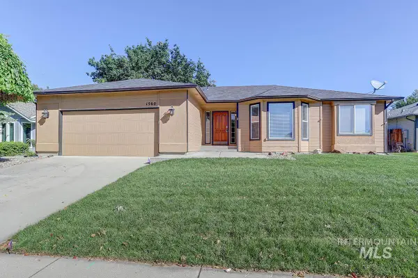 1560 E Falconrim Ct, Eagle, ID 83616