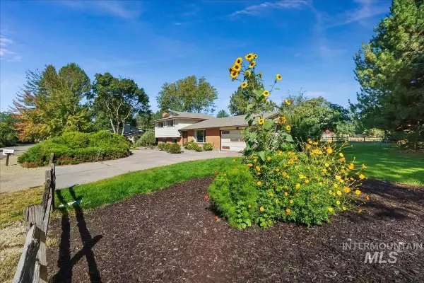 10730 W Hollandale Dr, Boise, ID 83709