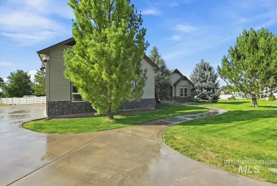 14469 Bighorn Dr, Nampa, ID 83651 - #3