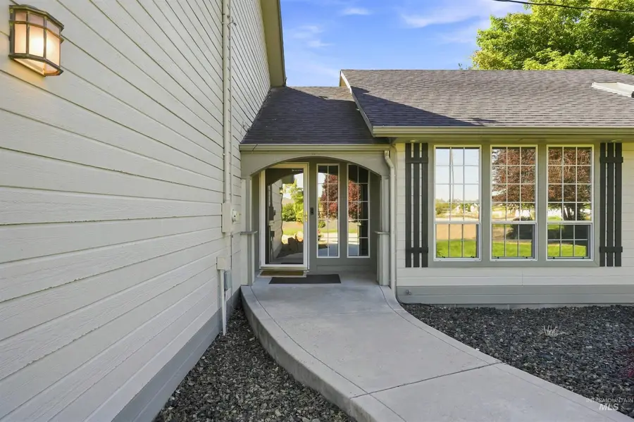5801 E Victory Rd., Nampa, ID 83687 - #3