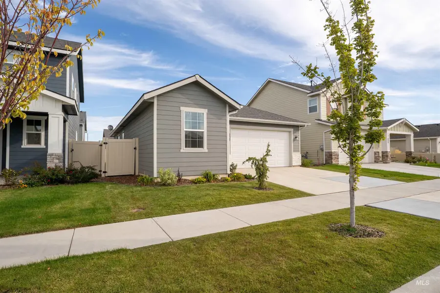 502 W Lyra St, Meridian, ID 83642 - #3