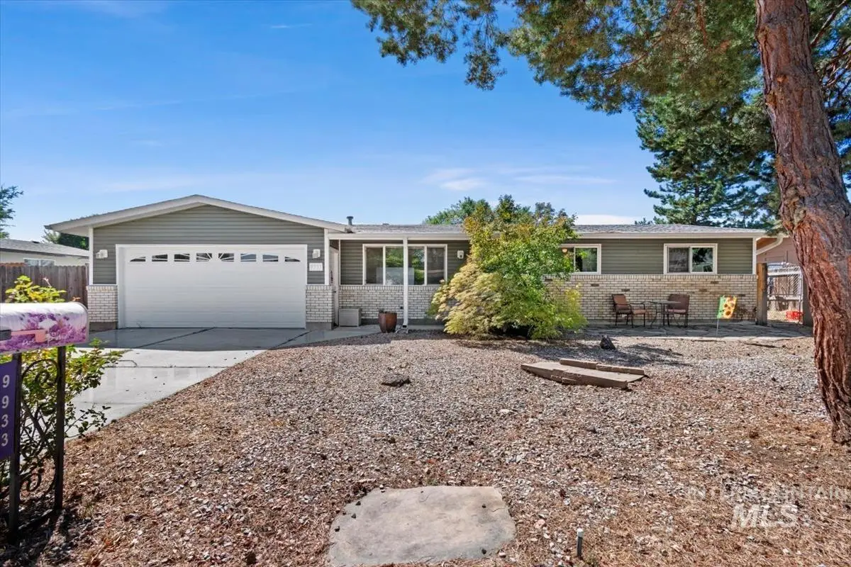 9933 W Tudor Dr, Boise, ID 83704 - #1