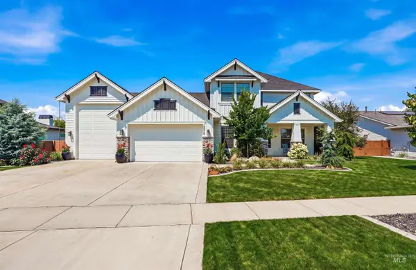 5976 W Venetian Dr, Eagle, ID 83616