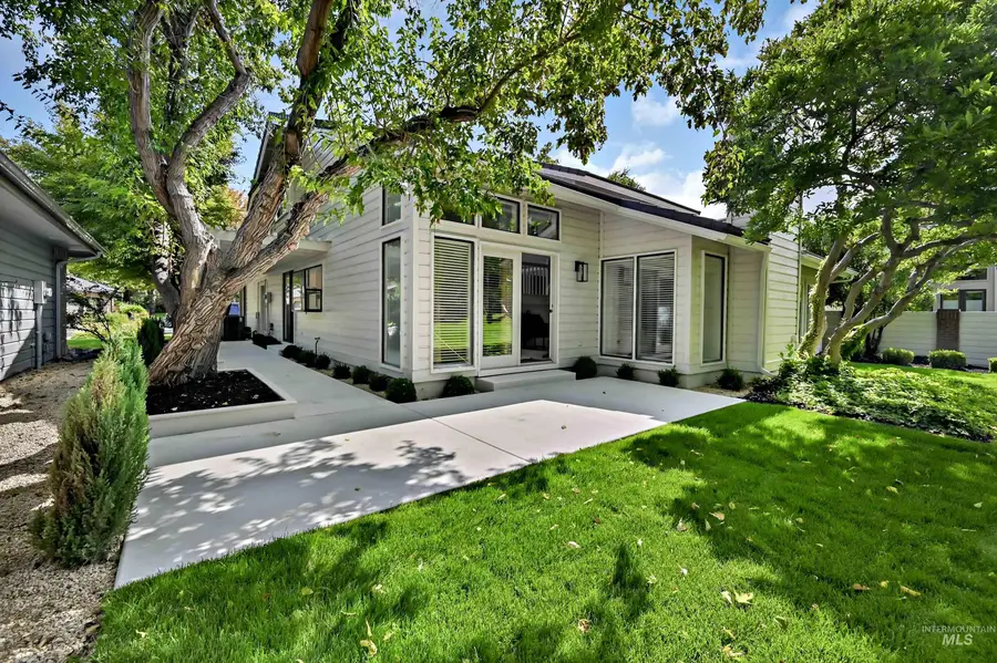 2090 S Springbrook Ln, Boise, ID 83706 - #3
