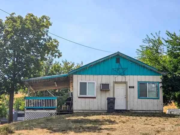 1402 4th St, Asotin, WA 99402