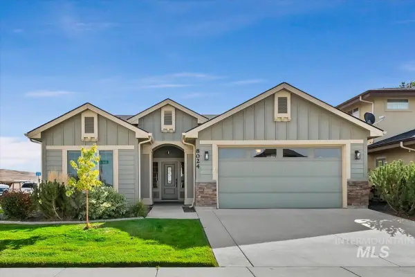 8024 S Red Cliff Ave, Boise, ID 83716