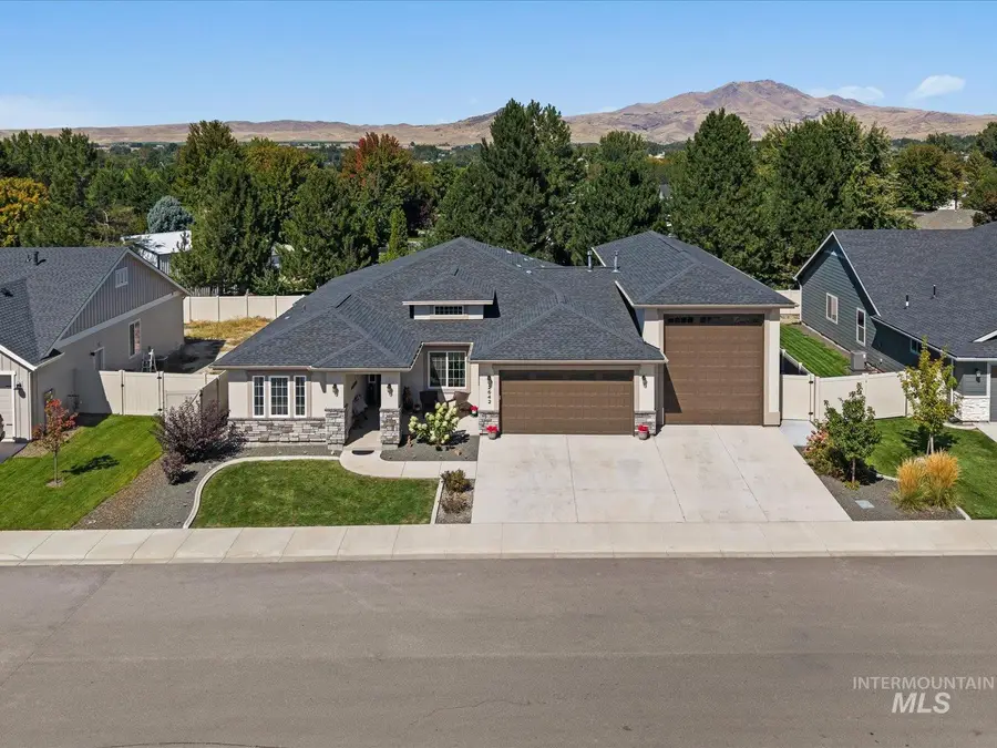 2642 Landmark St, Emmett, ID 83617 - #2