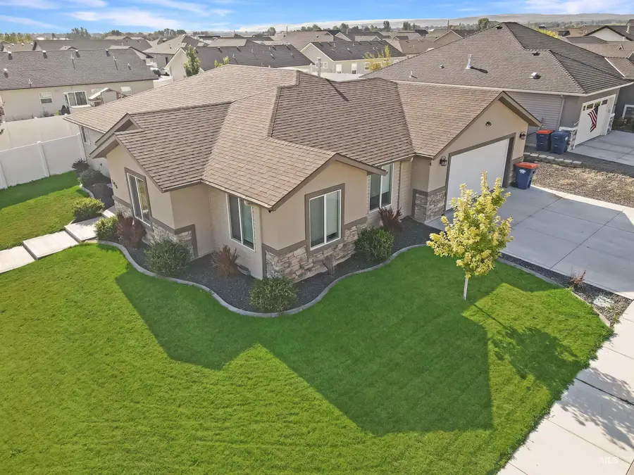 396 Sierra Rd, Twin Falls, ID 83301 - #2