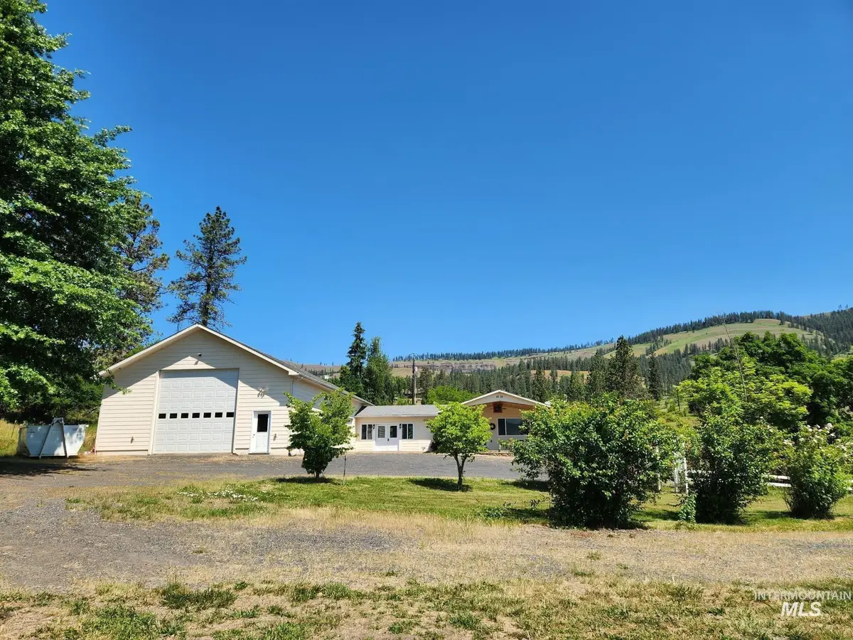 367 Woodland Rd, Kamiah, ID 83536 - #1