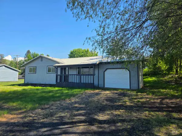 310 Fir Rd, Kamiah, ID 83536