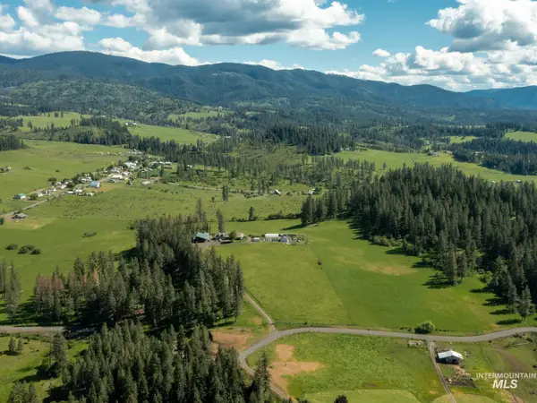 794 Pleasant Valley Rd, Clearwater, ID 83552