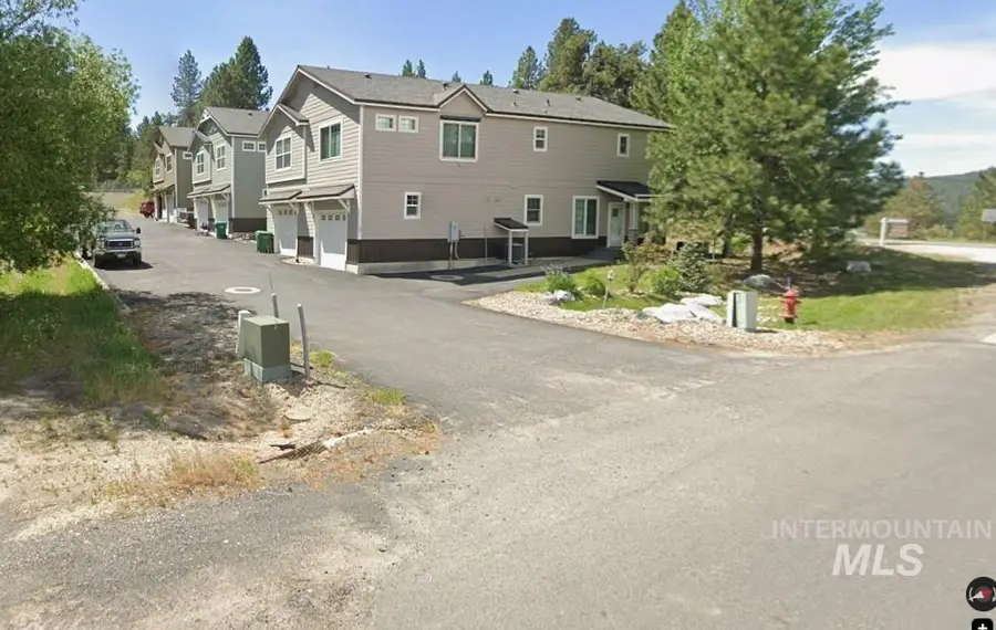 107 N Cabarton Rd #7 And #8, Cascade, ID 83611 - #2