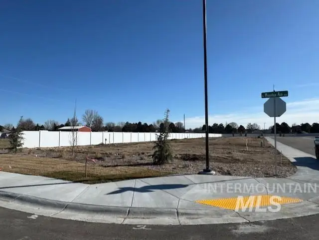 120 W Allspice Court, Kuna, ID 83634 - #2