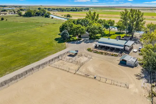 479 E King Rd, Kuna, ID 83634