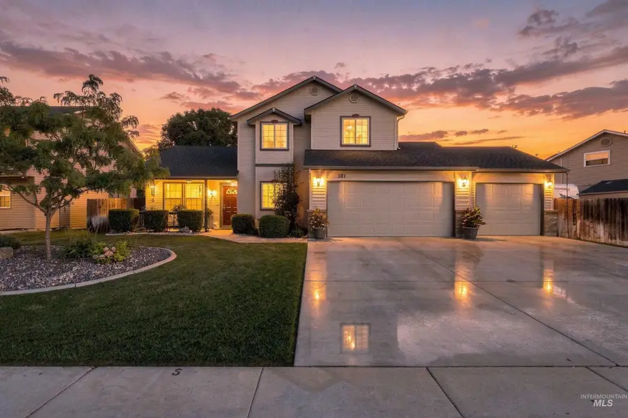 301 N Summerwind Dr, Nampa, ID 83651 - #2