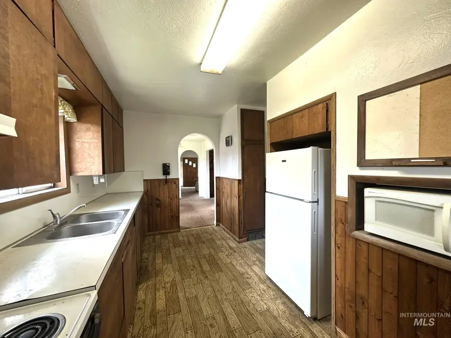 370 Smith St, Vale, OR 97918 - #3