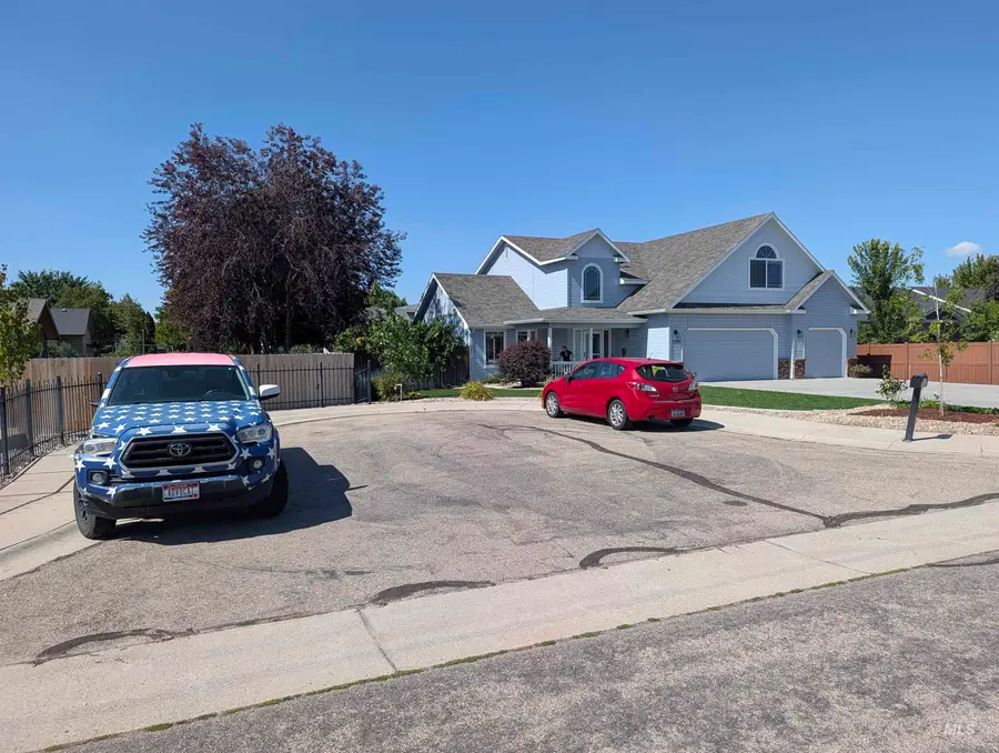 3389 N Yellow Peak, Meridian, ID 83646 - #3