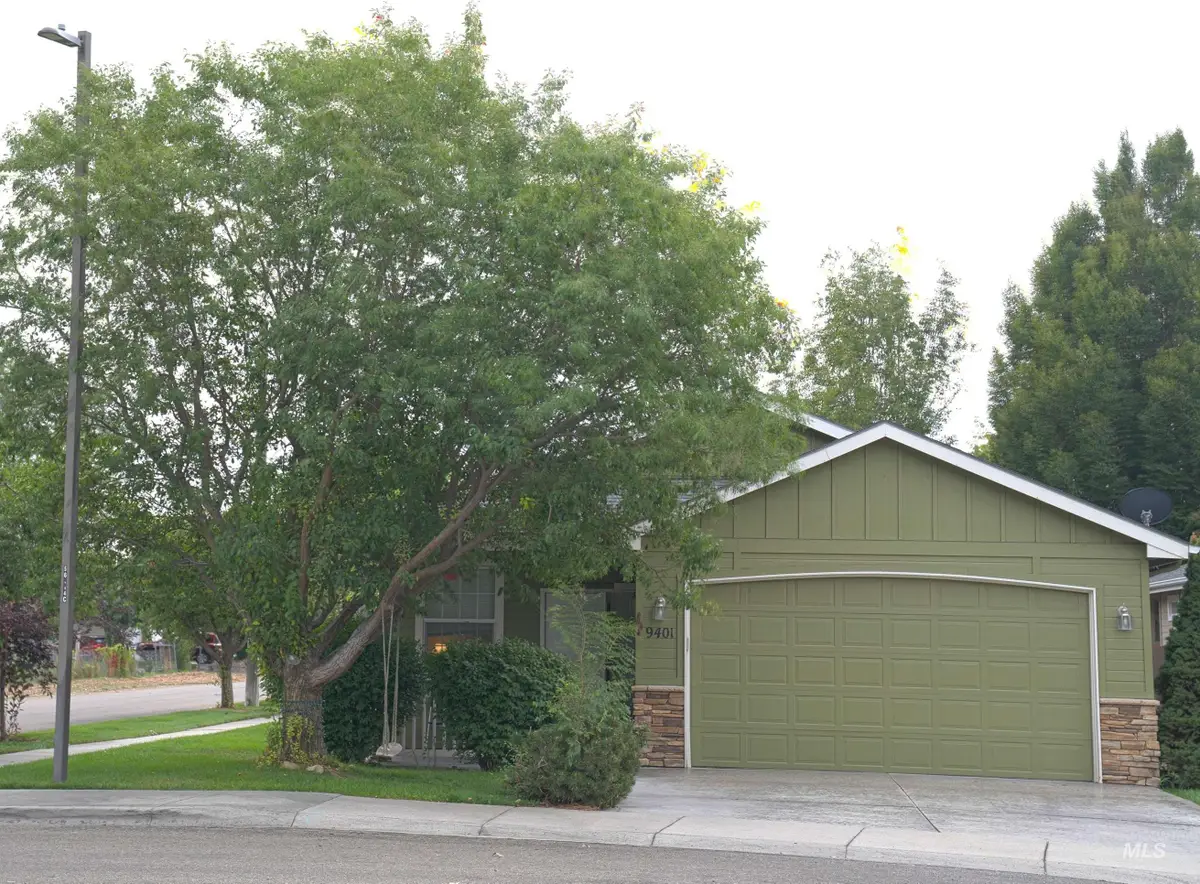 9401 W Granger Ct, Boise, ID 83704 - #1