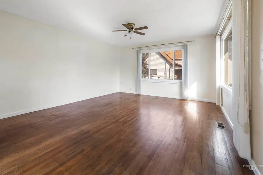 1256 Elm Street, Clarkston, WA 99403 - #3