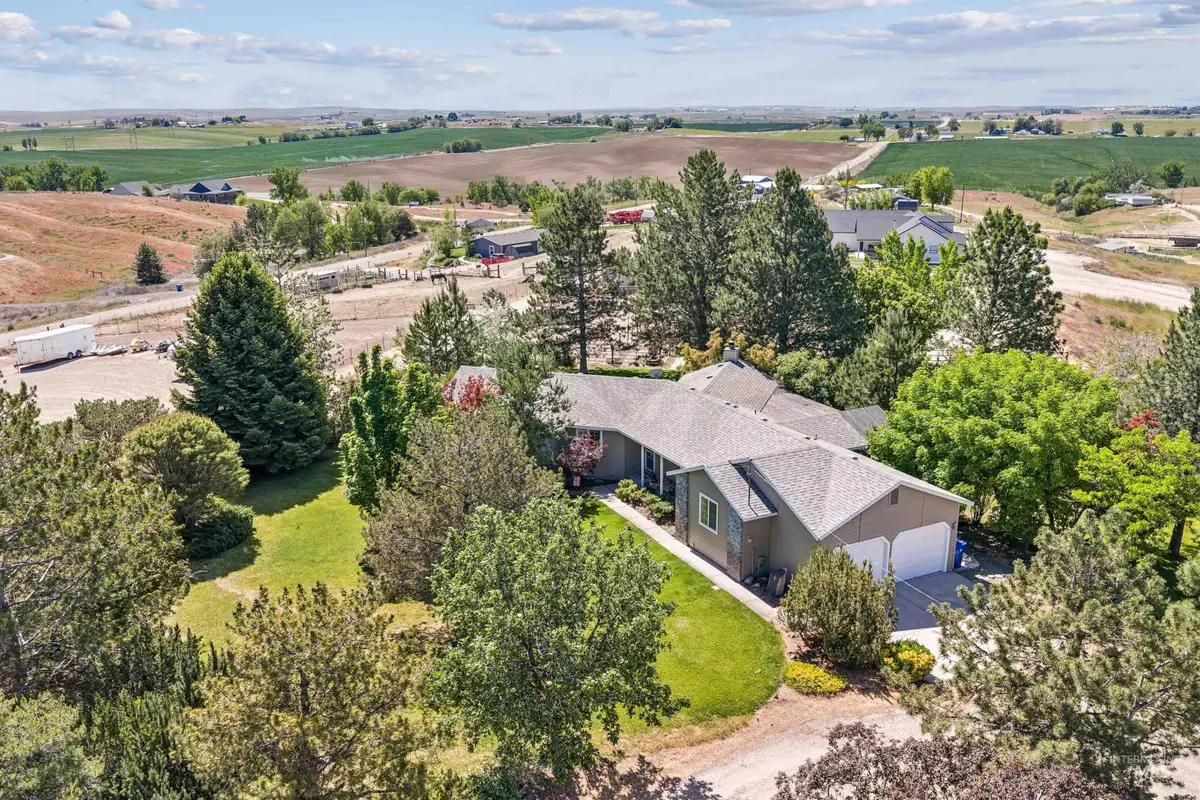 1925 Glenway Ave, Fruitland, ID 83619 - #1