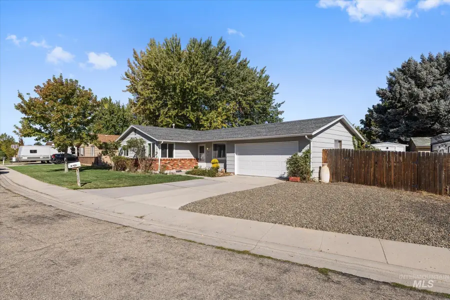 606 W Lawndale Dr, Meridian, ID 83646 - #2