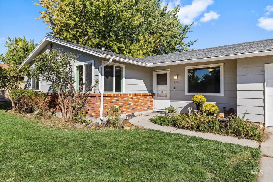 606 W Lawndale Dr, Meridian, ID 83646 - #3
