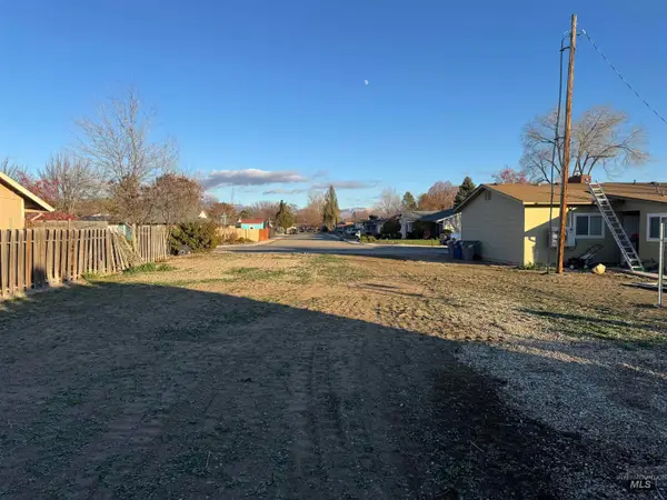 3435 N Jullion St, Boise, ID 83704