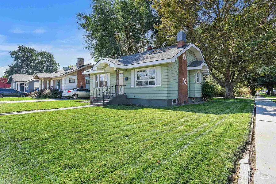 903 7th St S, Nampa, ID 83651 - #2