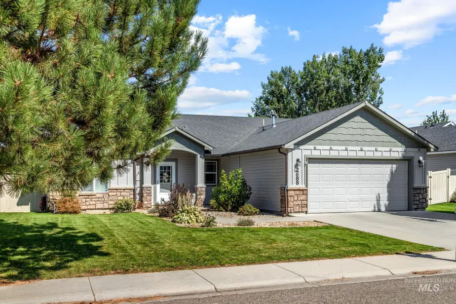 2688 Bayberry Dr., Fruitland, ID 83619 - #2