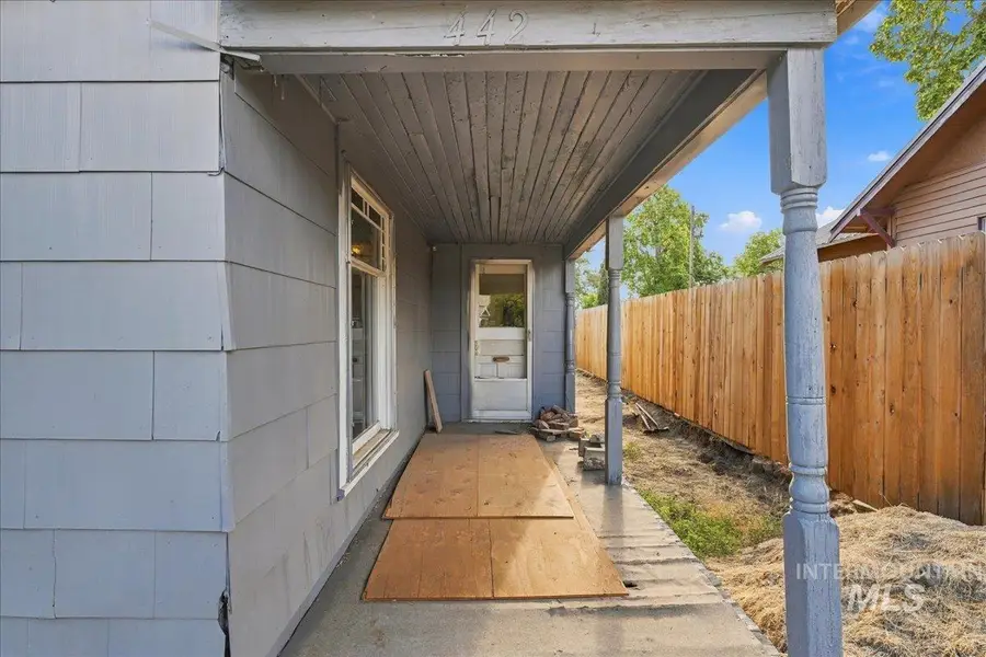442 N 6th St, Payette, ID 83661 - #2