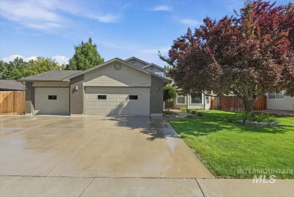 10032 W Pattie Dr, Boise, ID 83704