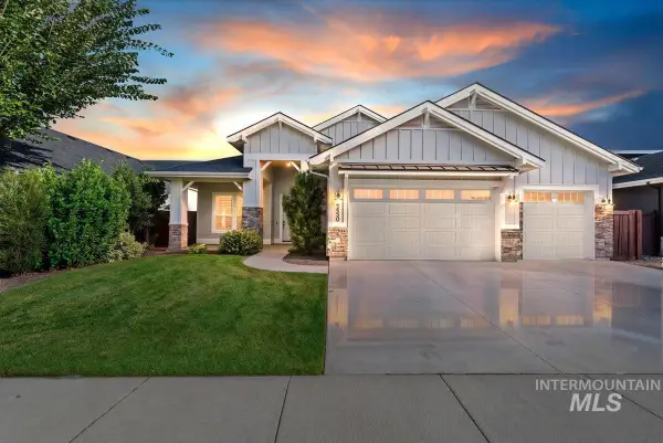 4450 W Lost Rapids Dr, Meridian, ID 83646