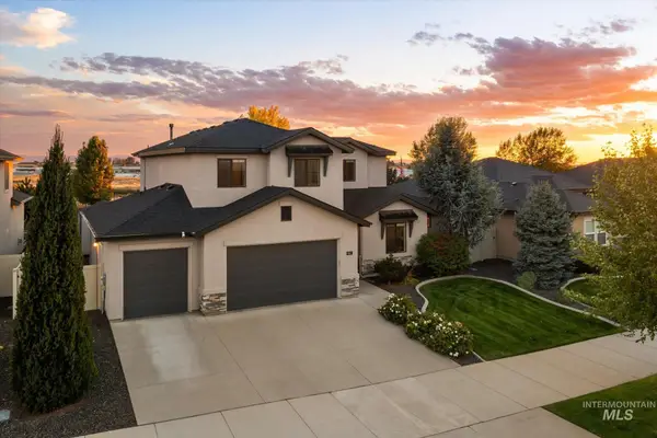 641 E Crest Ridge Dr, Meridian, ID 83642