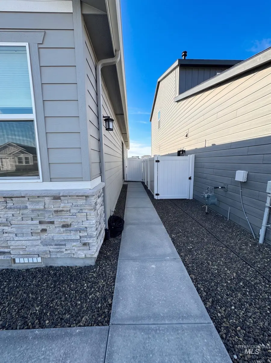 14661 Wing Spread Dr, Caldwell, ID 83607 - #3