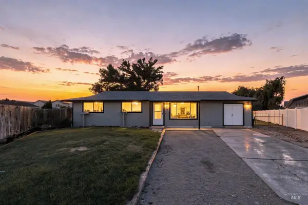 312 Carol Pl, Middleton, ID 83644