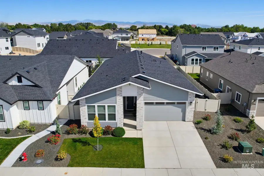 2306 N Ice Fire Ave, Star, ID 83669 - #2