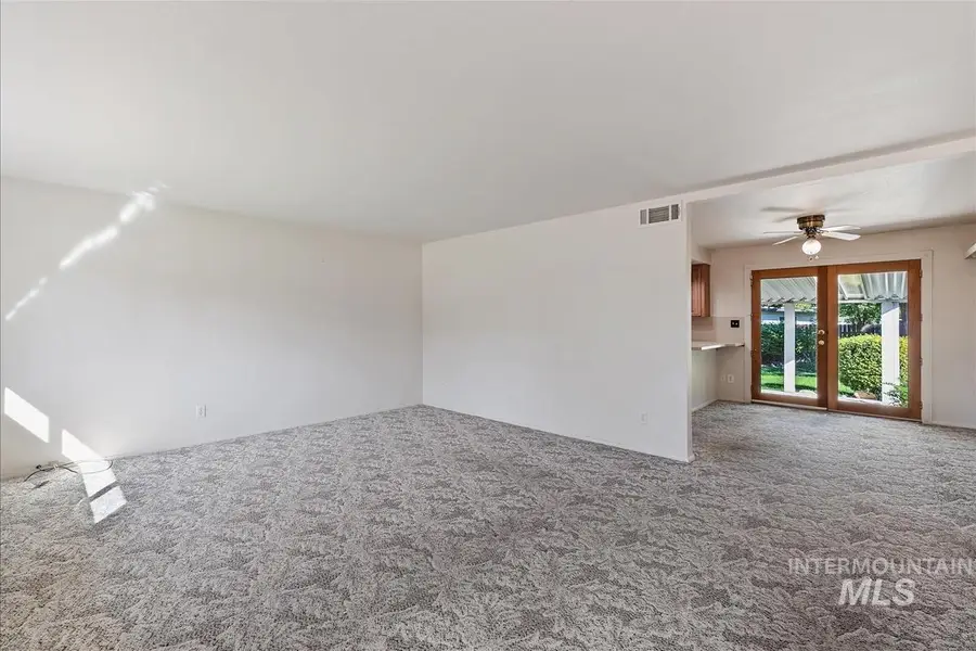 3826 W Pasadena Dr, Boise, ID 83705 - #3